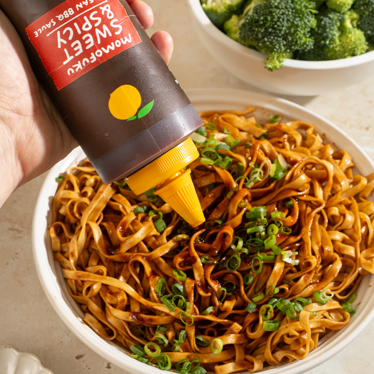 Momofuku – Sweet & Spicy Korean BBQ Sauce – 16.3 oz (461 g)